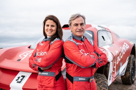 Laia Sanz se pasa a los coches sin dejar las motos para correr la Extreme E, un Dakar eléctrico, junto a Carlos Sainz