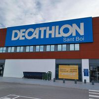 Decathlon vende en su outlet las zapatillas Skechers más cómodas y bonitas para caminar a casi mitad de precio  