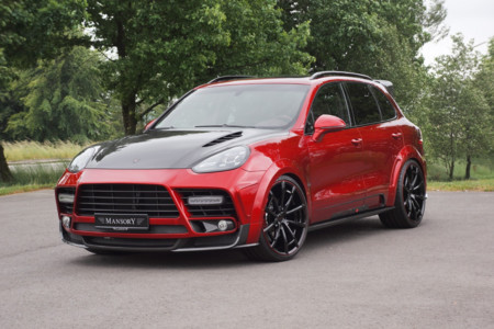 Si el Porsche Cayenne Turbo te parece sencillo, mira esta preparación de Mansory