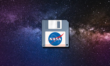 Un astronauta encuentra disquetes de la época de Windows 95 en la Estación Espacial Internacional