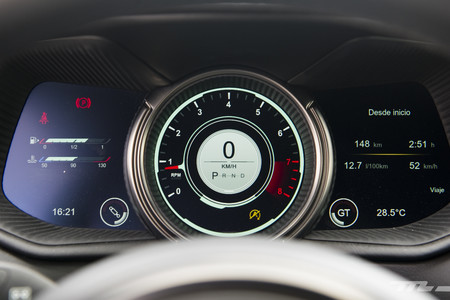 Aston Martin DB11 prueba