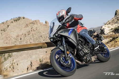 Probamos la Yamaha Tracer 700: diversión y polivalencia en una moto de 75 CV más consistente que antes