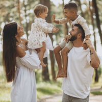 Educar con respeto y amor, pero también con límites: así es la crianza democrática 