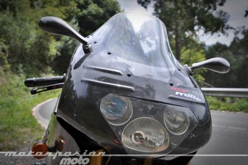 Aquellas maravillosas motos: prueba Aprilia RSV 1000 Mille “a la carbonara” (conducción)