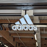 Adidas deja a precio de liquidación una de sus zapatillas para llevar a todas partes en el día a día, por menos de 31 euros
