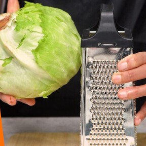 Dile adiós al cuchillo: así puedes "picar" la lechuga en segundos para tostadas, sopes y demás antojitos mexicanos