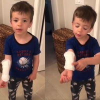 La inocencia de los niños: confunde una compresa con una tirita gigante y se vuelve viral