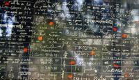 Existe un lugar en París donde puedes decir 300 veces "Te Quiero" de una vez