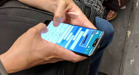 Alguien se pasea por Toronto con un Google Pixel 3 XL, y no para de ser fotografiado