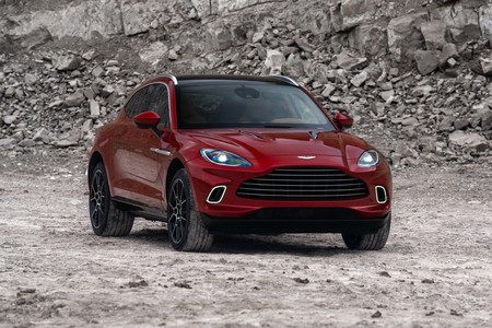 Aston Martin Dbx 5