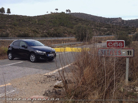 Mazda2 2015 prueba - toma de contacto