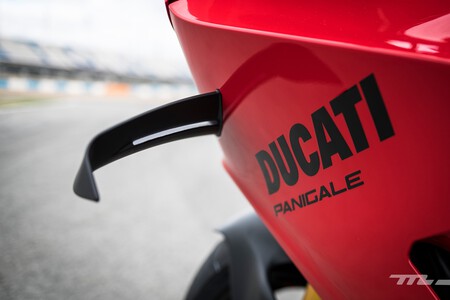 Ducati Panigale V4 2022 015