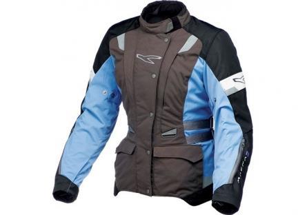 Ropa MACNA diseñada para las mujeres motoristas