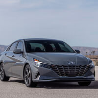 El Hyundai Elantra Hybrid ya tiene precio en México: una nueva opción entre compactos híbridos