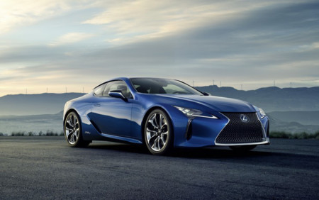 Lexus LC 500h: un nuevo coupé híbrido pone rumbo a Ginebra