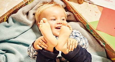 Mi peque empieza a andar, ¿cómo escojo los primeros zapatos?