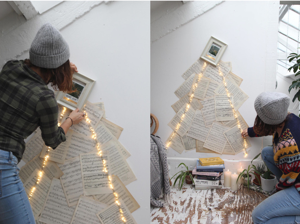 Un árbol de Navidad romántico y original hecho con partituras musicales