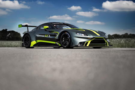 Aston Martin Vantage GT3 2018 y Vantage GT4 2018