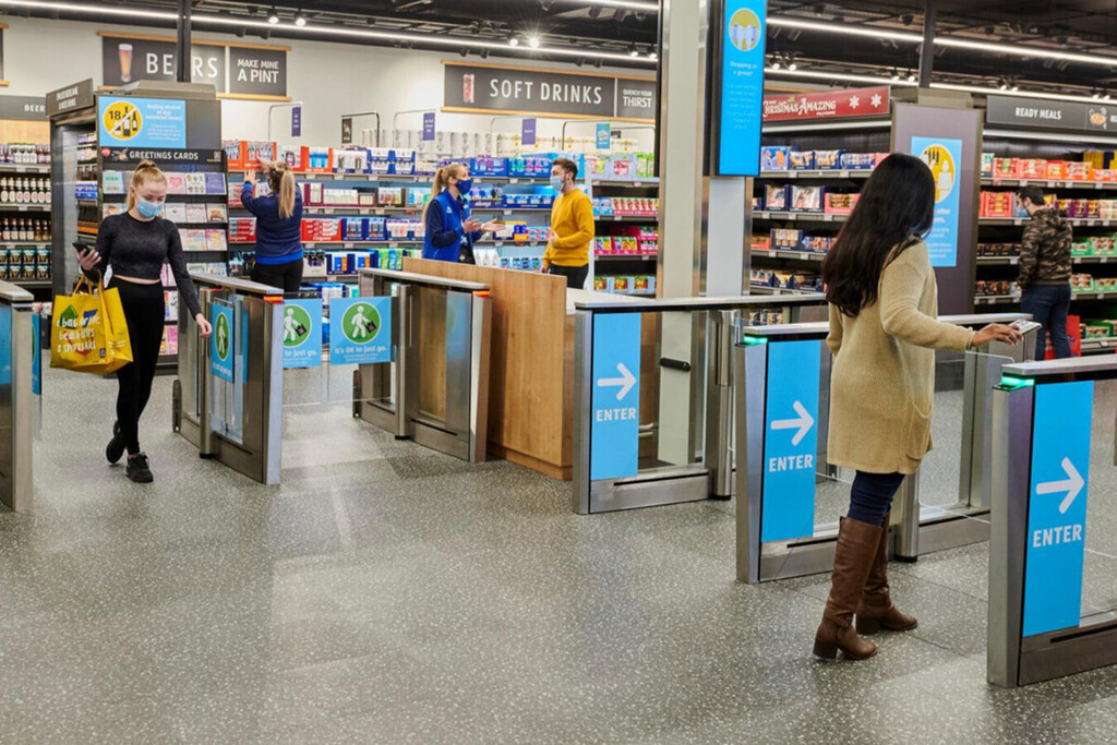 Aldi está probando algo radical en sus tiendas sin cajas: un pre-cargo de 10 euros por entrar a comprar