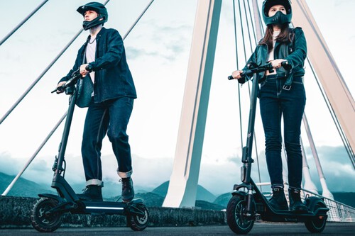 Acer ya le agarró el gusto a los scooters eléctricos: el Predator ES Storm llega con 1,200 W, 60 km por carga y certificación contra agua