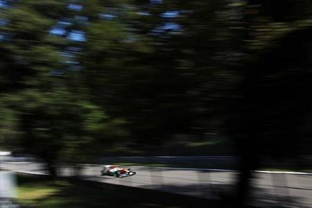 Adrián Sutil, penalizado con tres posiciones