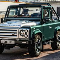 Land Rover Defender by Overfinch, porque hasta los modelos más clásicos merecen sus toques tuning