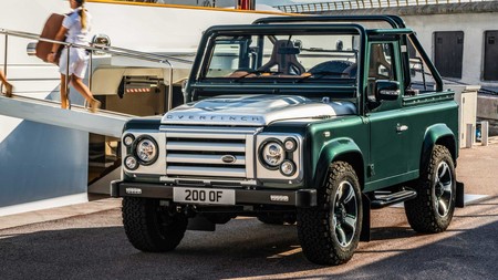 Land Rover Defender by Overfinch, porque hasta los modelos más clásicos merecen sus toques tuning