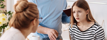 Las 13 cosas que no debes hacer si eres padre o madre de un adolescente
