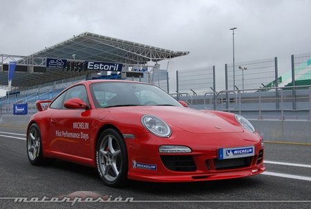 Porsche 911 GTS