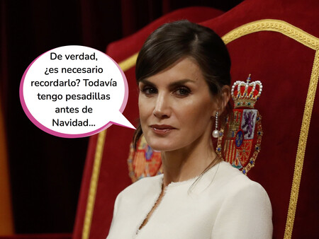Así fue la primera (traumática) Nochebuena de Letizia Ortiz en Zarzuela: regalos feos, cuchillos voladores durante la cena y una misa del gallo eterna