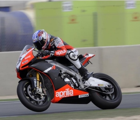 Max Biaggi tercer clasificado