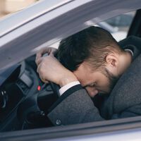 La cámara que te mira mientras conduces ya es obligatoria en coches nuevos. Y nadie te garantiza qué pasa con esos datos