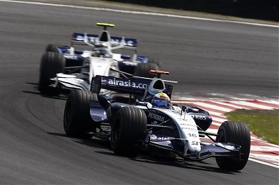 Un genial Nico Rosberg doblegó a los dos BMW