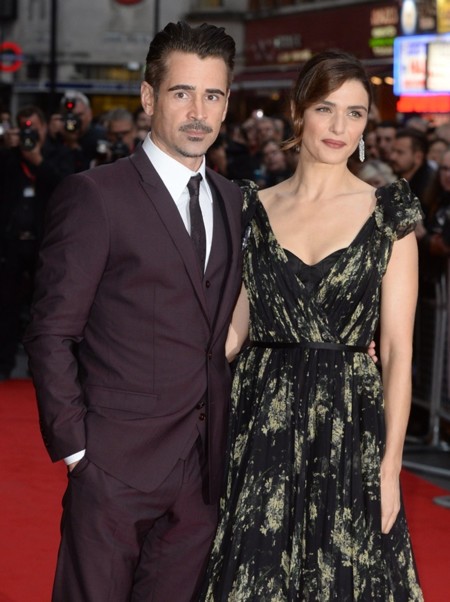 Colin Farrell se viste del color de moda, el burdeos, para el estreno de the Lobster