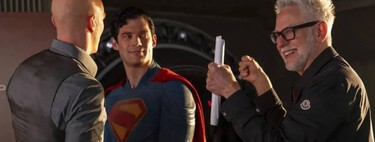 "Oppenheimer tenía el triple de personajes". James Gunn insiste en que 'Superman' "no es confusa" y aclara si será necesario conocer el universo DC para verla