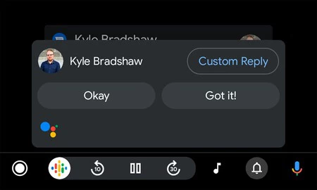 Android Auto 7.6 のスマート レスポンス。画像は9to5Googleより