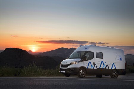 La Iveco Daily Camper es la furgoneta camper que te hará olvidar la Volkswagen Grand California, por 15.000 euros menos
