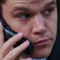 Matt Damon desvela que Netflix hace películas para el público que mira el móvil y las tiene de fondo. "Repetid la trama tres o cuatro veces en los diálogos" 