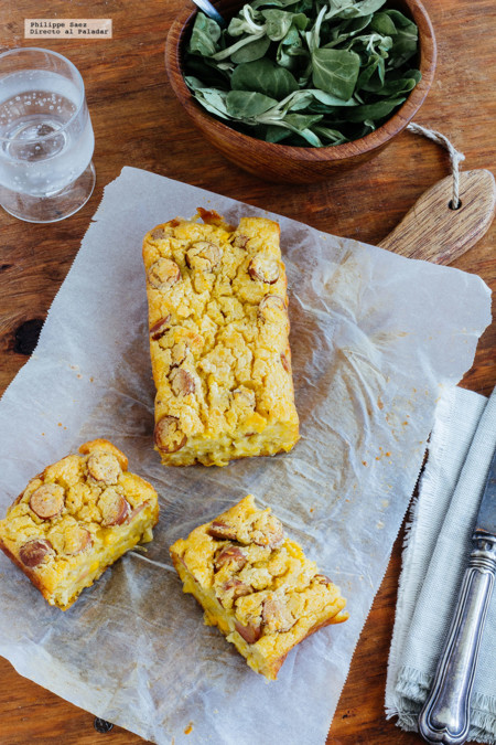 Panqué de elote y salchicha. Receta fácil