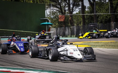 ¡Aquí hay futuro! David Vidales debutó en los monoplazas con dos victorias apabullantes en Imola