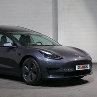 Cero emisiones para el último viaje: el Tesla Model 3 se convierte en un lujoso y caro coche fúnebre 