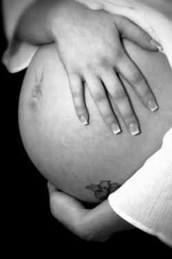 Los autónomos podrán cobrar maternidad aunque no estén de alta