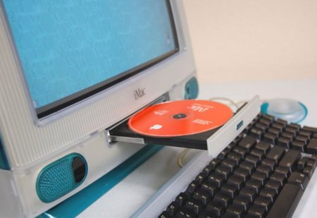 Apple eliminó la disquetera y les llamaron locos ¿Estamos viendo el fin de las unidades ópticas?