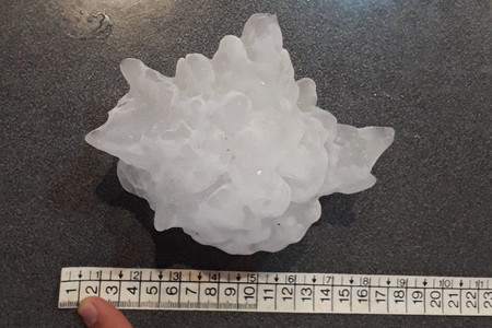 Granizo con una anchura máxima de 23 centímetros: récord en Argentina
