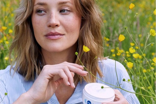 Imagen Con Fondo Menos Opaco