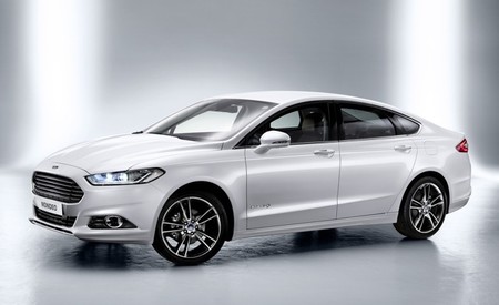 ford-mondeo-2013-hibrido-650-01.jpg