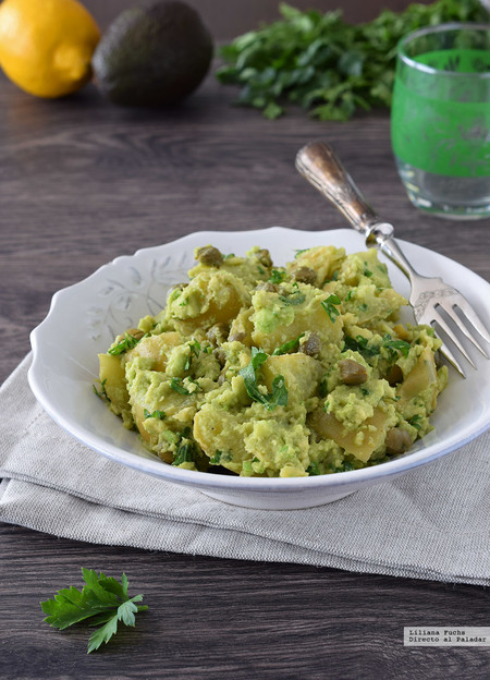 Ensalada de patata cremosa con salsa de aguacate: receta saludable y fácil