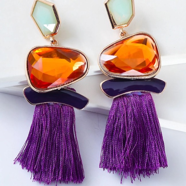 Pendientes de borla de resina morada