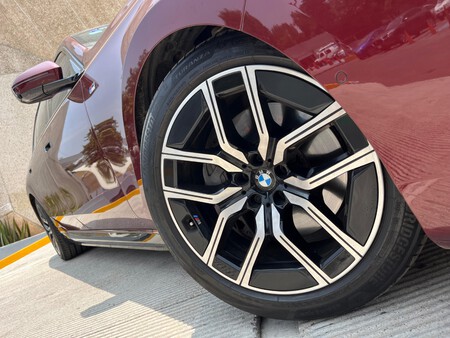 Bmw I7 5