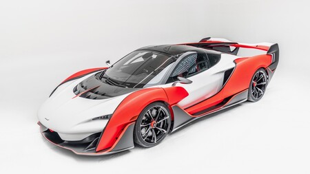 El sugerente McLaren Sabre es la última creación de Woking: 825 CV, sólo 15 unidades para EEUU y ¡351 km/h!